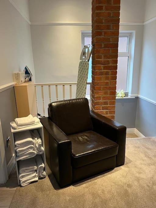 Ovington Grove 2 Fully Equipped Kitchen Free Parking 3 Bedrooms Netflix Ньюкасл-апон-Тайн Екстер'єр фото
