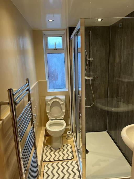 Ovington Grove 2 Fully Equipped Kitchen Free Parking 3 Bedrooms Netflix Ньюкасл-апон-Тайн Екстер'єр фото