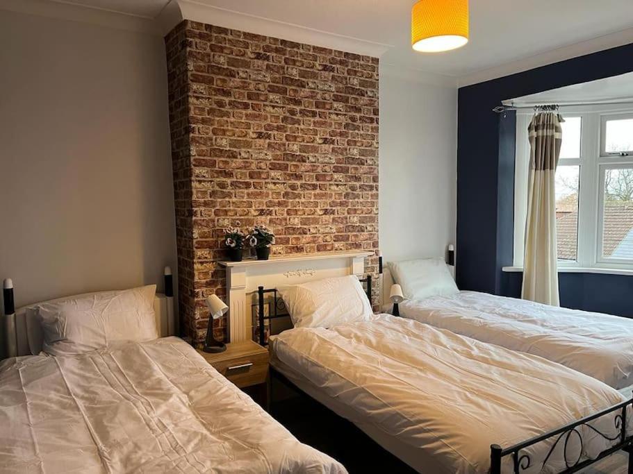 Ovington Grove 2 Fully Equipped Kitchen Free Parking 3 Bedrooms Netflix Ньюкасл-апон-Тайн Екстер'єр фото