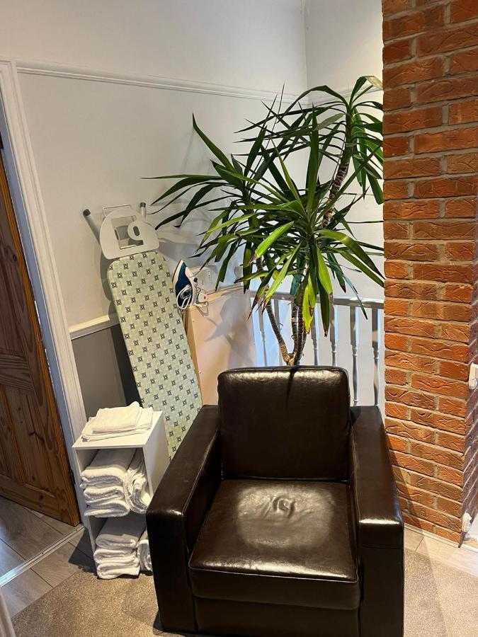 Ovington Grove 2 Fully Equipped Kitchen Free Parking 3 Bedrooms Netflix Ньюкасл-апон-Тайн Екстер'єр фото