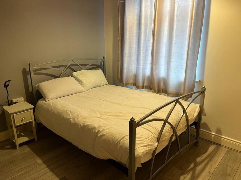 Ovington Grove 2 Fully Equipped Kitchen Free Parking 3 Bedrooms Netflix Ньюкасл-апон-Тайн Екстер'єр фото